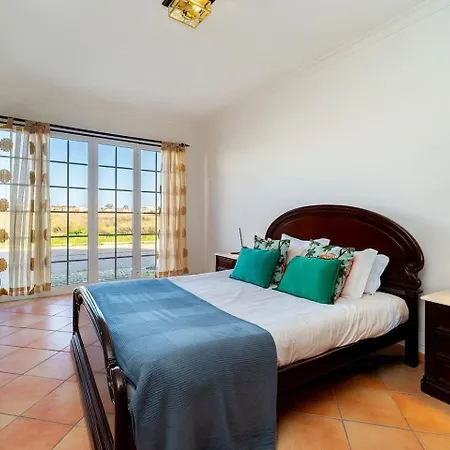 Vakantiehuis Alagoa - Pool And Terrace Altura